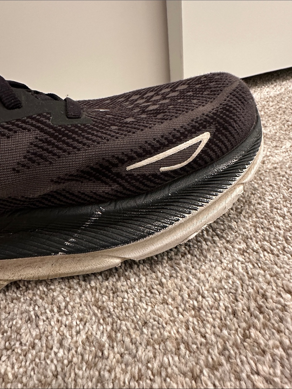 Men’s Black Hoka Clifton 9 - Picture 5 of 6